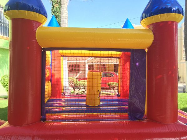 Castillos inflable de colores postes rojos